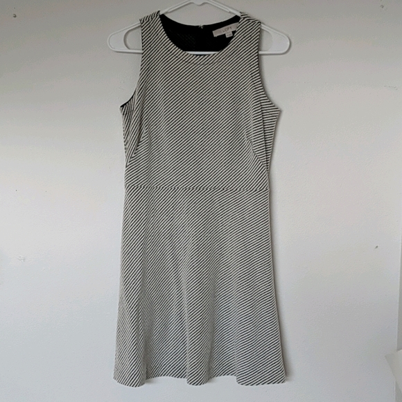 LOFT Dresses & Skirts - Loft Ann Taylor 2p dress